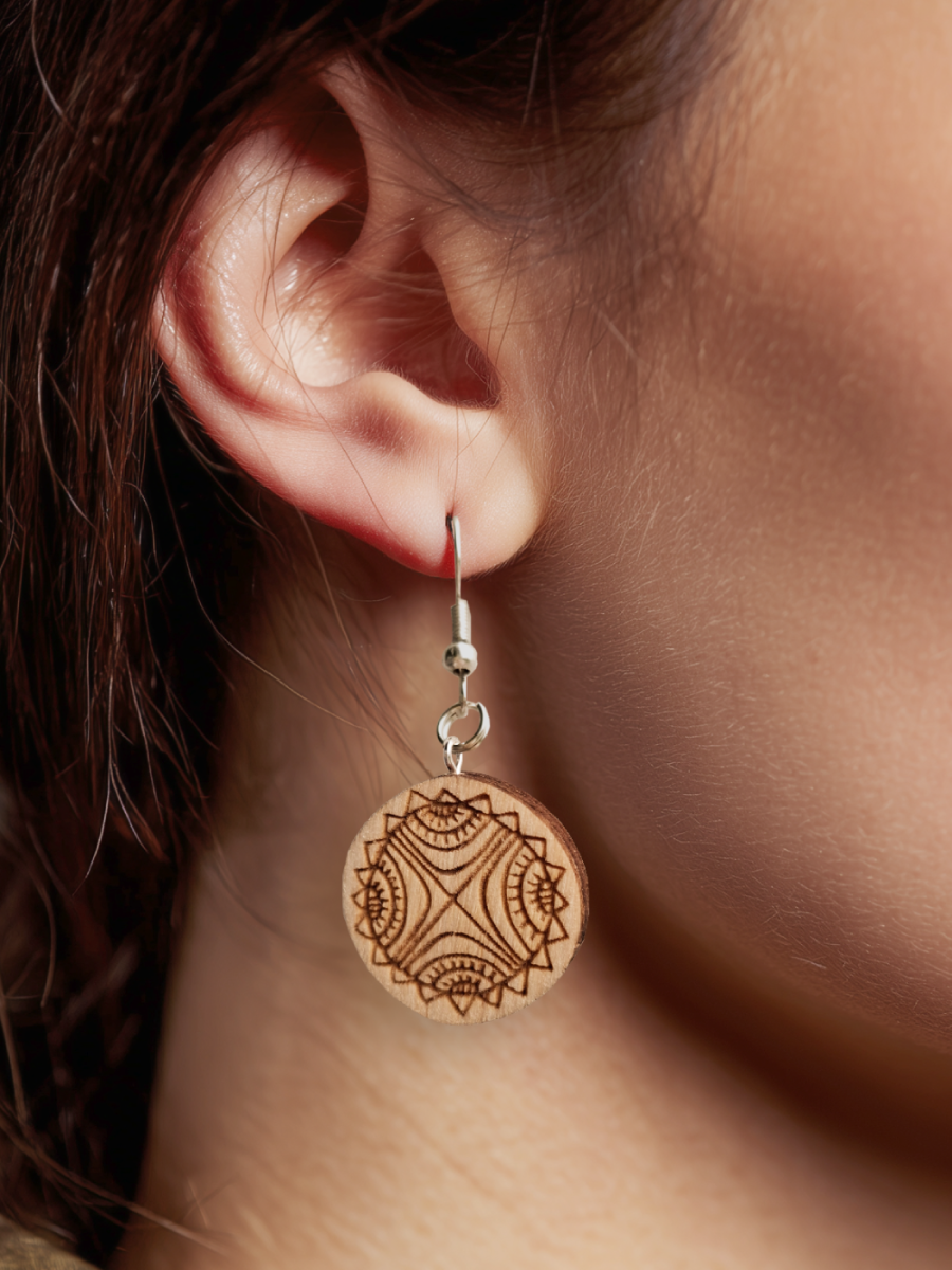 Konksuga kõrvarõngad Arhailine rõngasrist